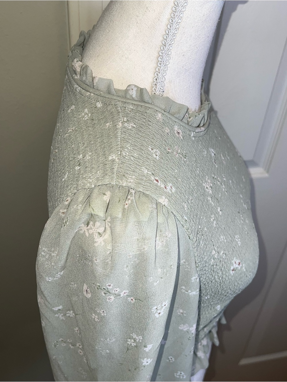 ARITZIA WILFRED Tempest Floral Sheer Sleeves Top - Picture 5 of 11